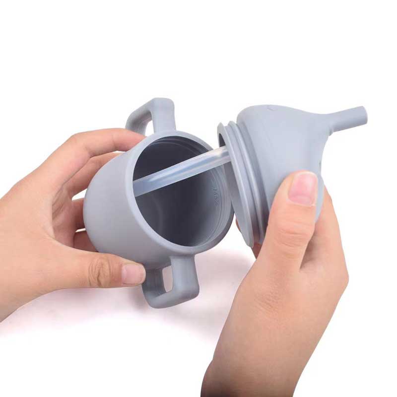 طعام سيليكون كوب كوب كوبس أطفال أطفال أطفال يشربون BPA خالية من السيليكون كأس كأس Sippy Cup مع حامل المقابض