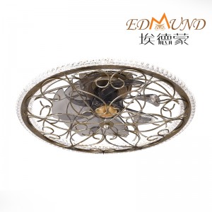 مروحة في السقف مصباح