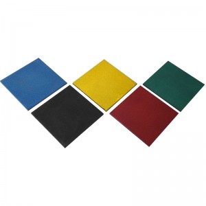 بلاط المطاط في الهواء الطلق