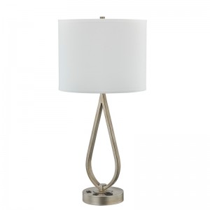 مصباح مكتب النوم مع الانتهاء من الفضة العتيقة ، مصباح مكتب مع منفذ مريح ومنفذ USB