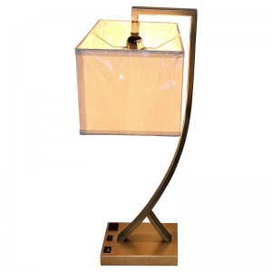 مصباح مكتب الانتهاء من الفضة العتيقة مع مفتاح Rocker On/off ، ومنفذ مريح ومنفذ شحن USB في غرفة الضيوف