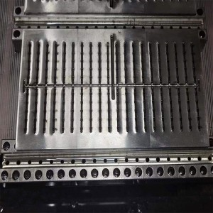 قالب التجويف