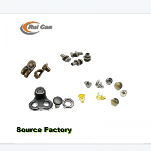 حذاء مشبك 03