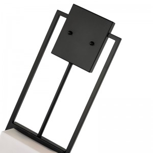 شمعدان فندق Hotel Wall مع الانتهاء الأسود غير اللامع والظلال الأكريليك المستطيلة في الممر النموذجي للفندق