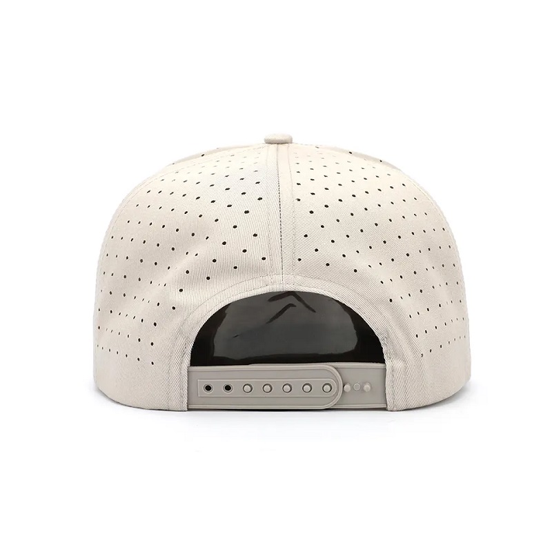 الجملة مخصصة عالية الجودة 7 لوحة مسطحة BRIM PATCH LOGO SNAPBACK CAPS ، فتحة ليزر قطع قبعة رجال مثقبة
