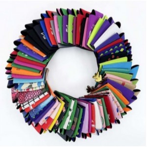 نيوبرين المعاد تدويره متوفر 330 مل من البيرة النيوبرين القابلة للطي يمكن أن يكون الأكمام مع تصميم الطباعة المخصصة