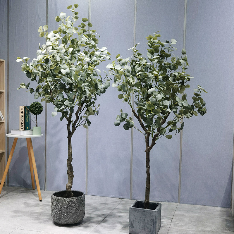 إصدار المنتج: شجرة الأوكالبتوس الاصطناعية الرائعة - اختيار رائع للمساحات الخضراء الداخلية