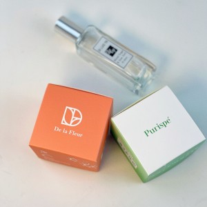 صندوق ورق كرافت لمستحضرات التجميل الأنيقة