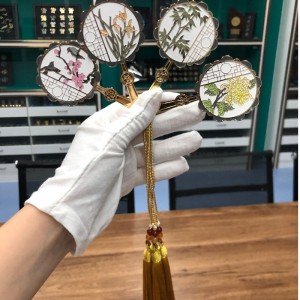 معجب-المرجعية على شكل