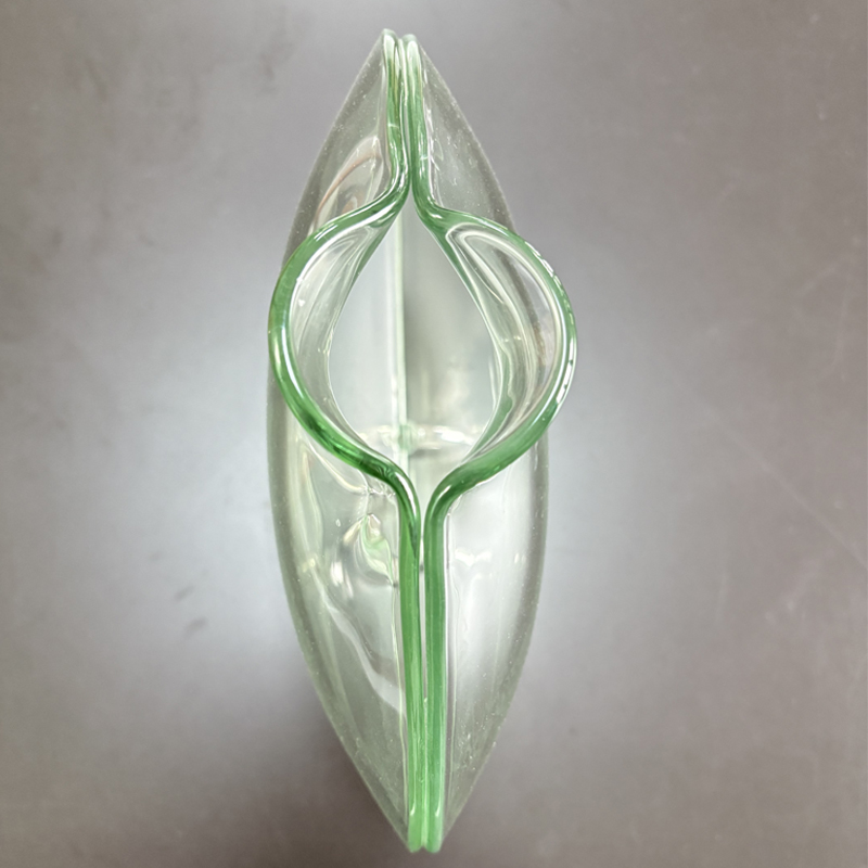 Zhongtai الفولاذ المقاوم للصدأ السمك شكل الفم المنحني جولة عالية-إناء الشفافية مع قاعدة معدنية 23 سم لترتيب الزهور