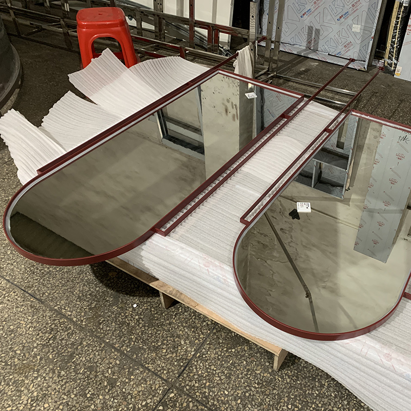 مصباح Zotye المصنوع من الفولاذ المقاوم للصدأ المتكامل ومرآة ذكية من الفولاذ المقاوم للصدأ القابل للتخصيص