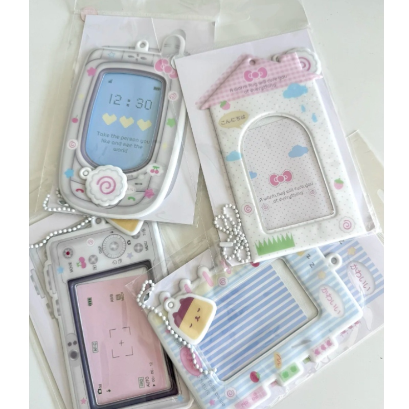 حامل البطاقة البلاستيكية